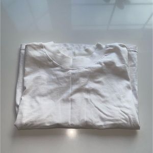 URBAN OUTFITTERS- Soft Tee
